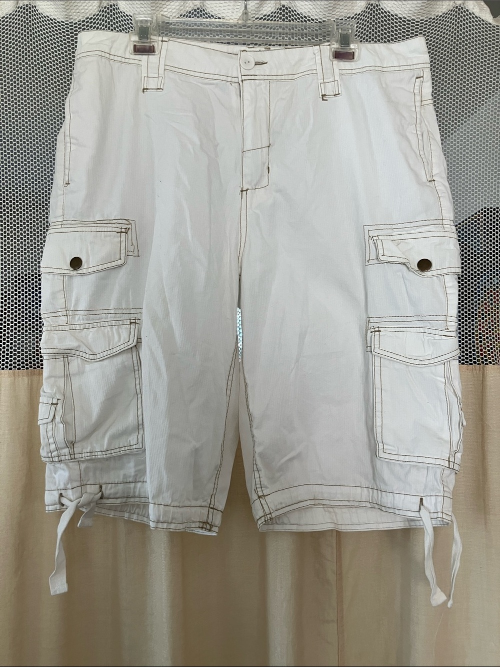 Chalc Men's White Cargo Shorts - Multi-Pocket Summer Utility
